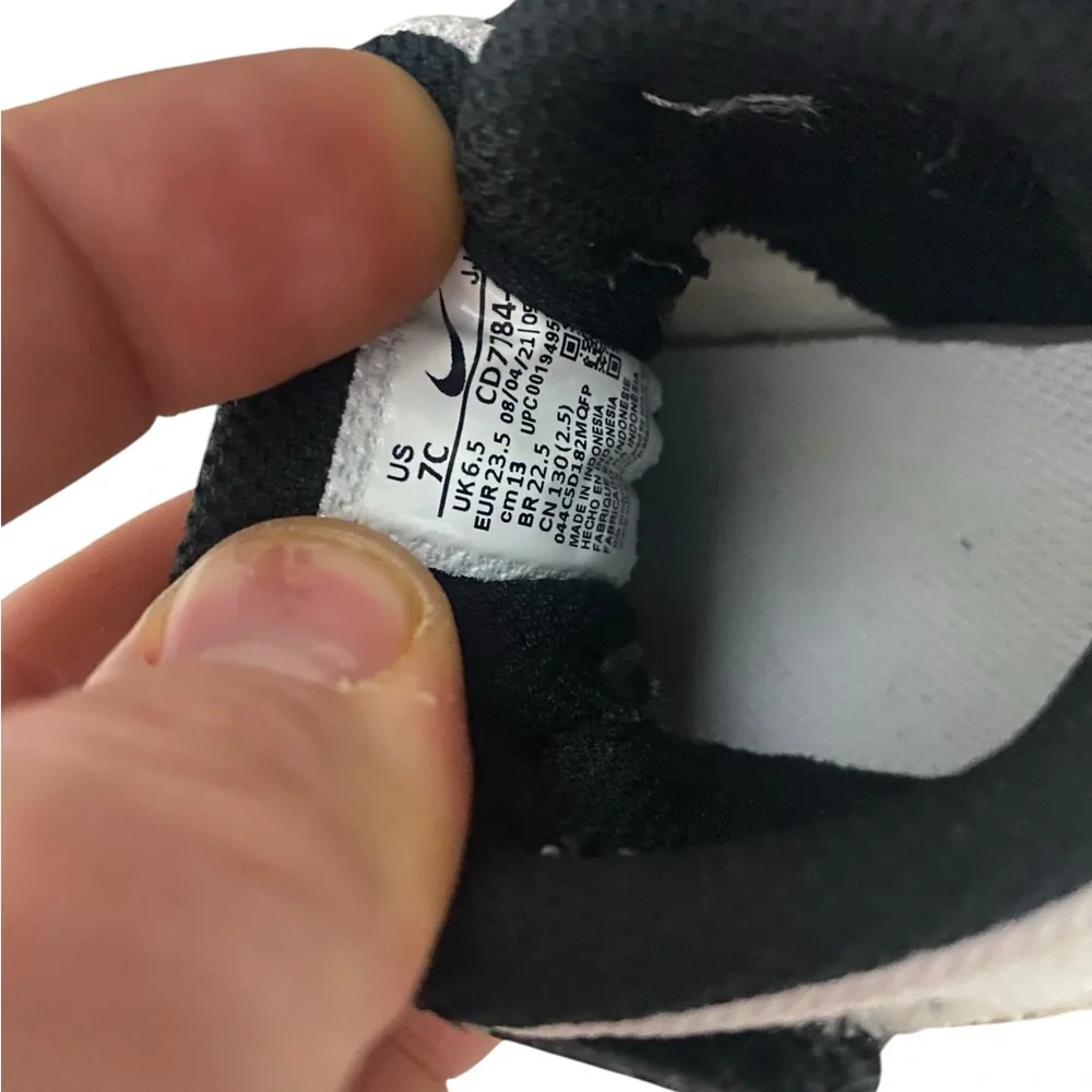 Nike Court Borough Mid 2 toddler shoes.
-7C - Picture 6 of 7